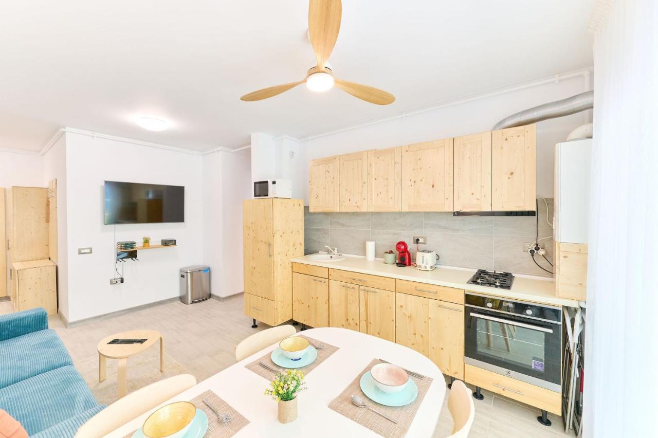 Blacksearama Apartment- Spa, Pools And Parking 마마이아 외부 사진